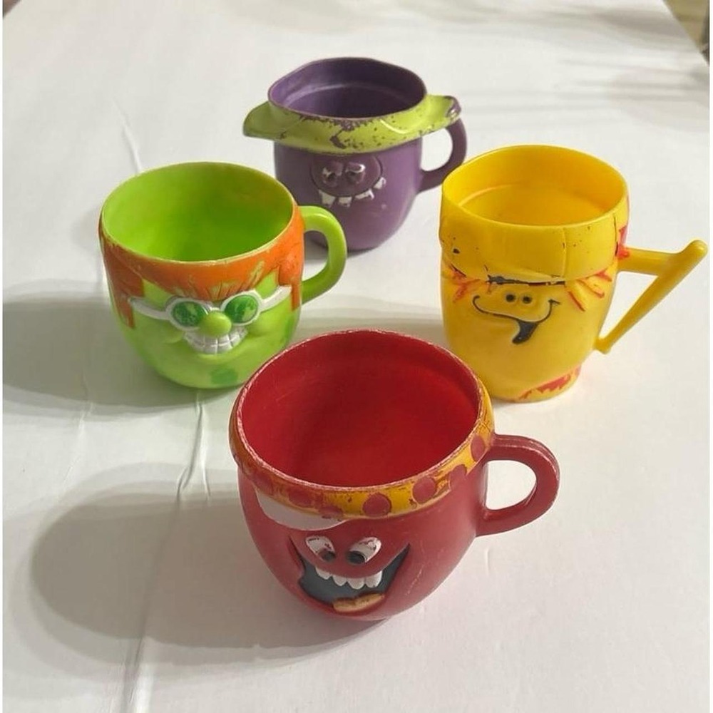 Vintage (1960s) Phillsverry Funny Faces Cups (4) AS IS Made in USA
